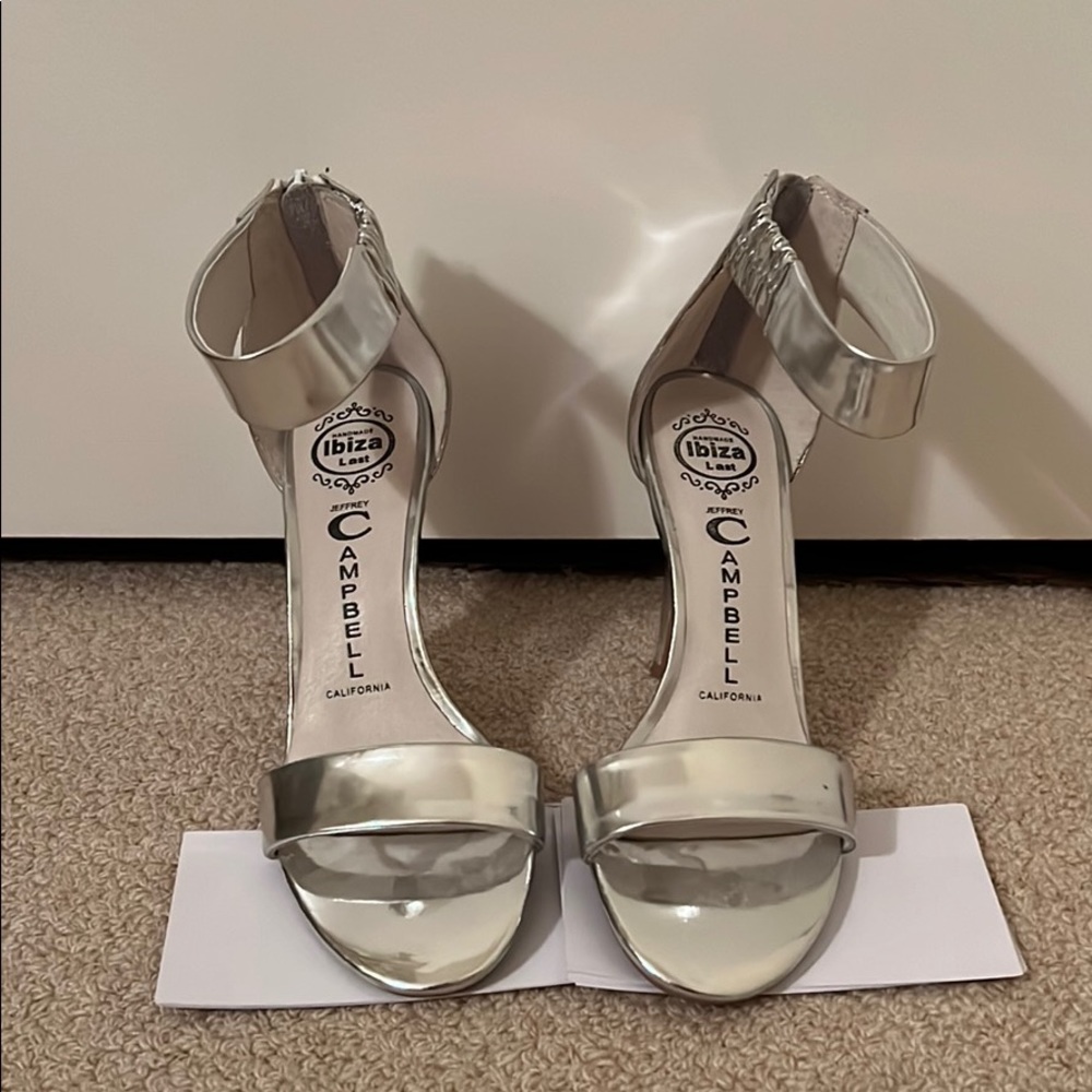 Silver Heels! - image 1